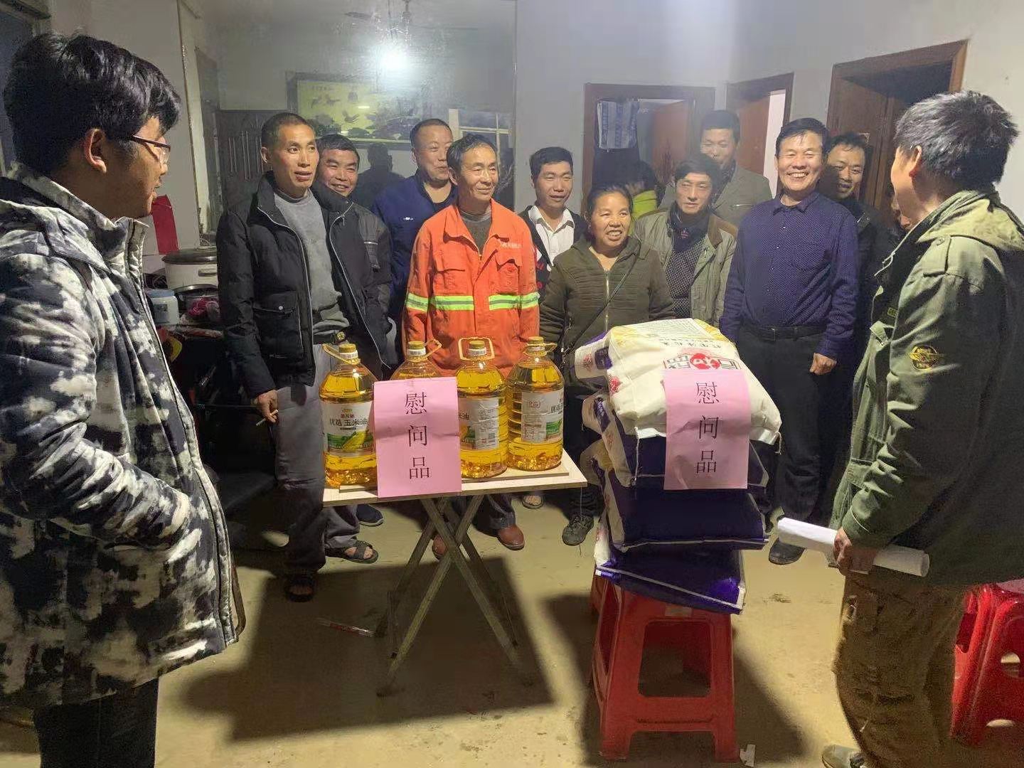 20210322525719.jpg 2“湘融湘愛”農(nóng)民工服務(wù).jpg