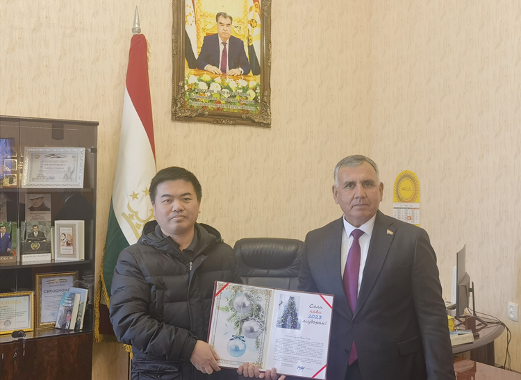 20230103140834.jpg 20221231 塔吉克斯坦項(xiàng)目獲當(dāng)?shù)厥姓畞硇鸥兄x 圖.jpg